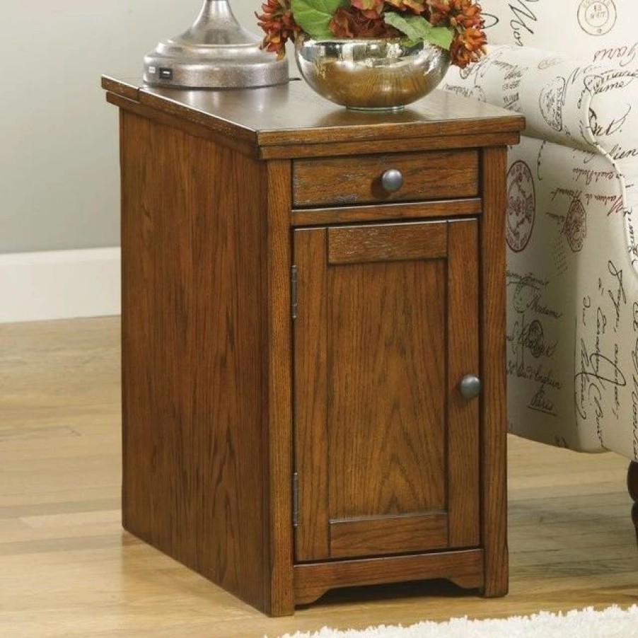 Coffee & Accent Tables * | Ashley Furniture Industries Ashley Furniture Laflorn End Table In Brown